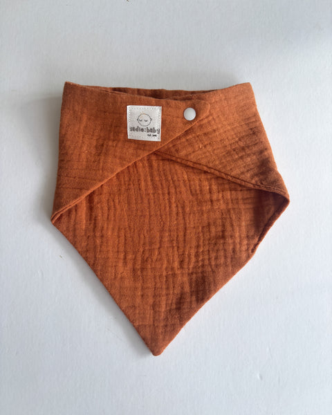 rust muslin bandana bib