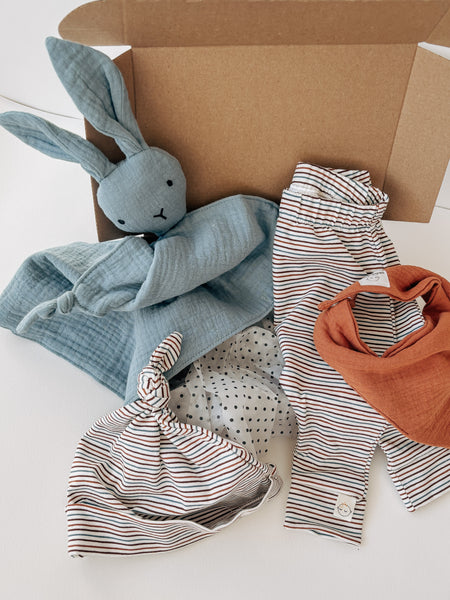 stripe baby gift set