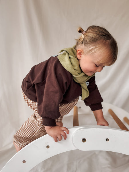 matcha green triangle scarf