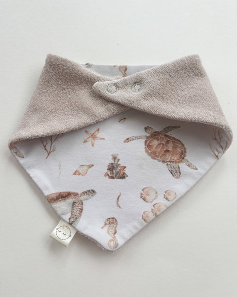 S:S reversible turtle bib (one size)