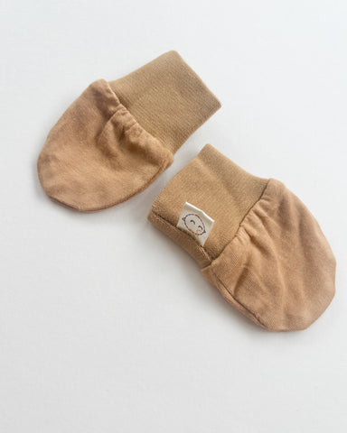 S:S camel scratch mittens (newborn)
