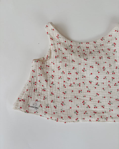 cherry gilet/top