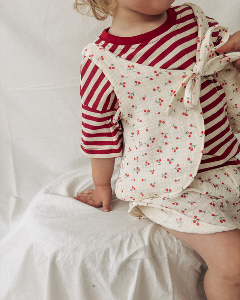 cherry gilet/top