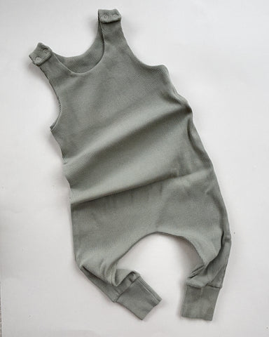 S:S sage ribbed dungarees (12-18 months)